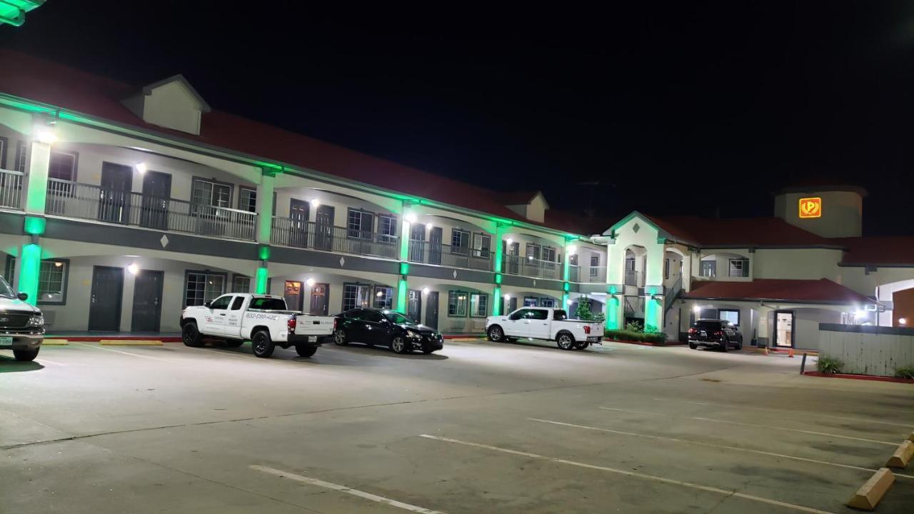 Palace Inn Addicks Zewnętrze zdjęcie
