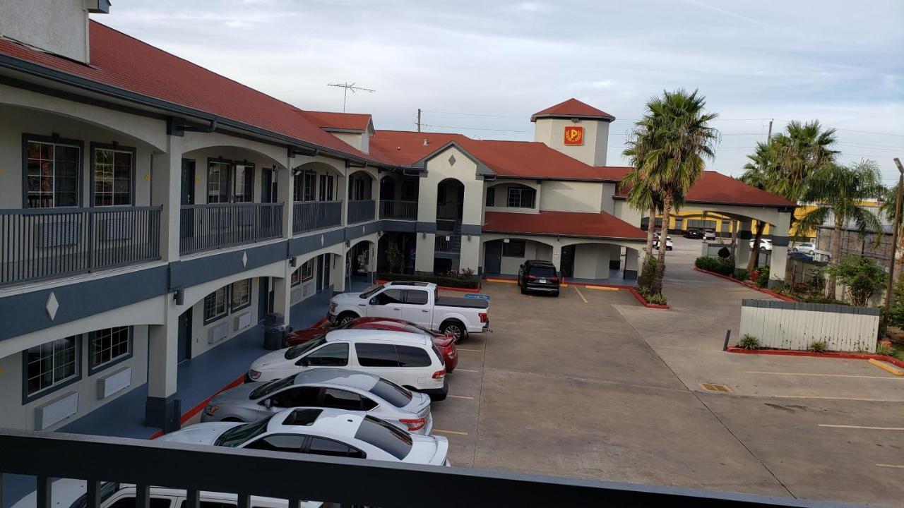 Palace Inn Addicks Zewnętrze zdjęcie