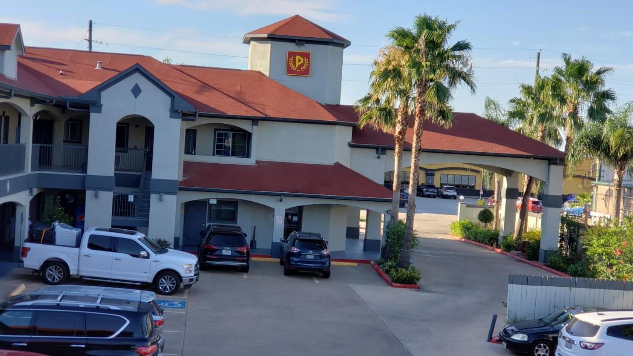 Palace Inn Addicks Zewnętrze zdjęcie